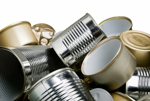 Crew performing dynamic risk assessment before starting waste collection